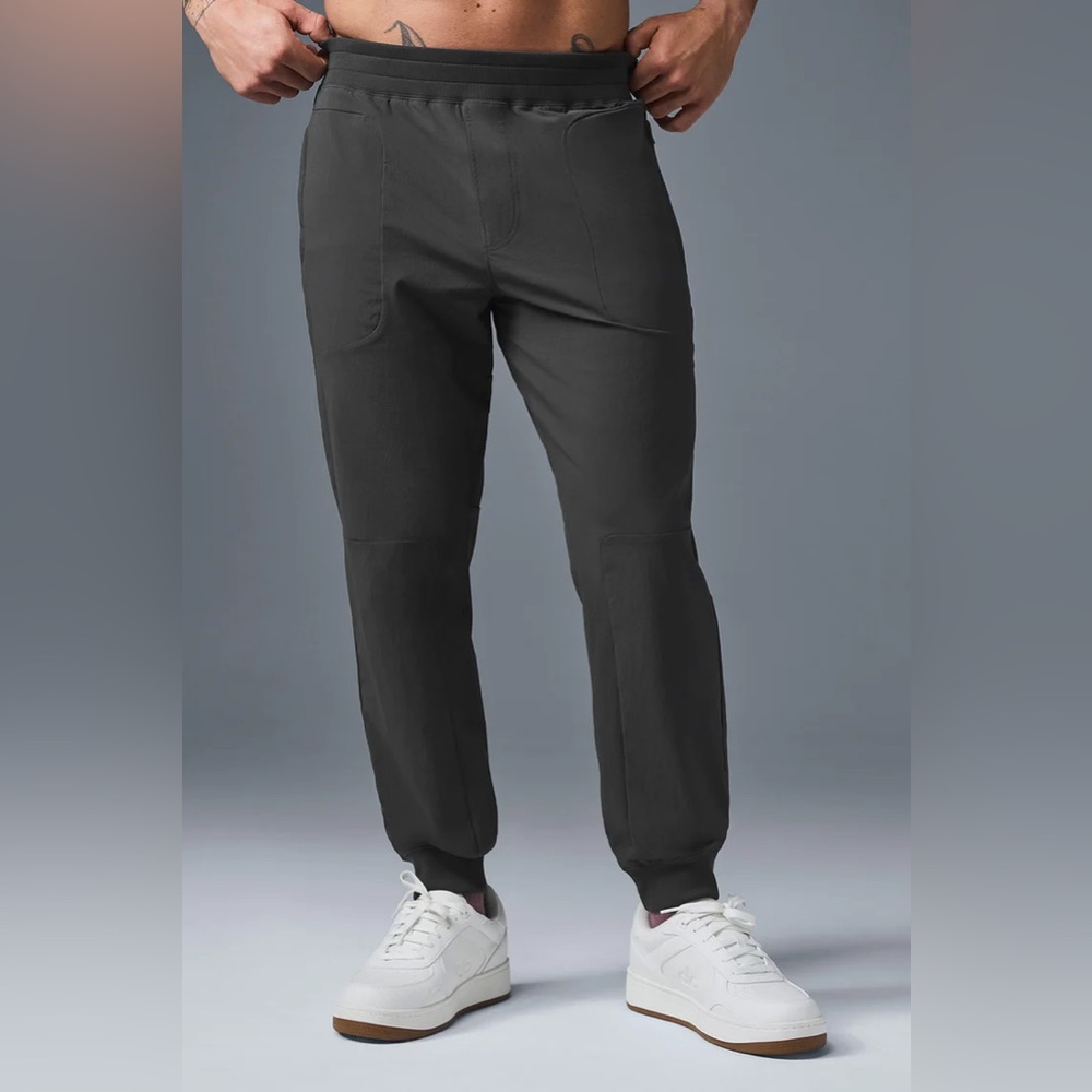 Alo Yoga Mens Co-Op Pants Size L